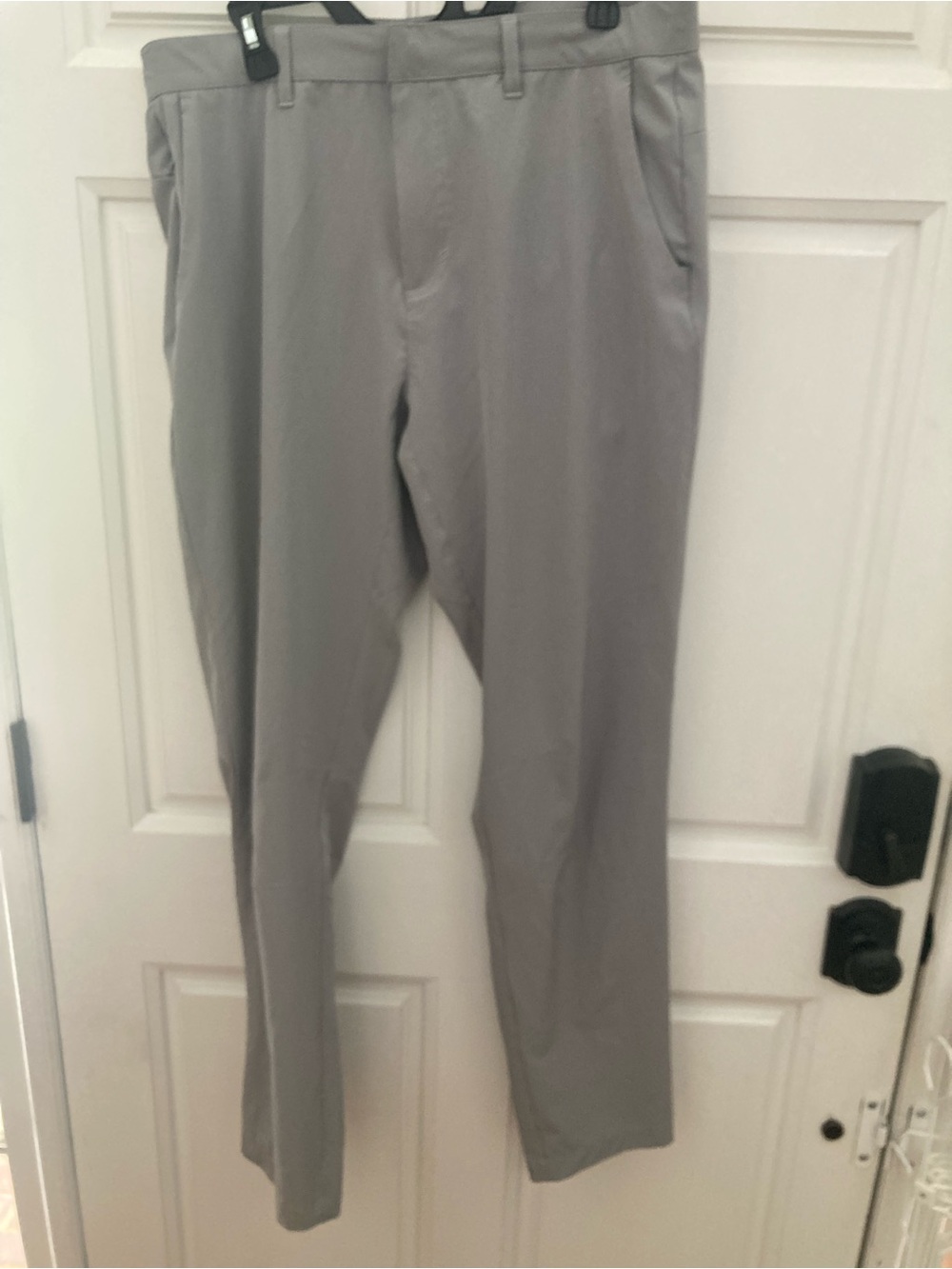 Fabletics Men's Light Gray Dress Pants - Straight Fit